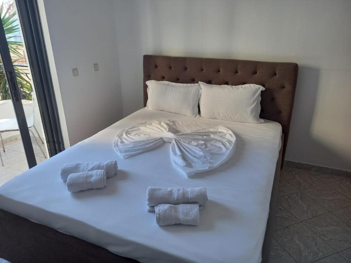Bed & Breakfast Sunset Sarandë