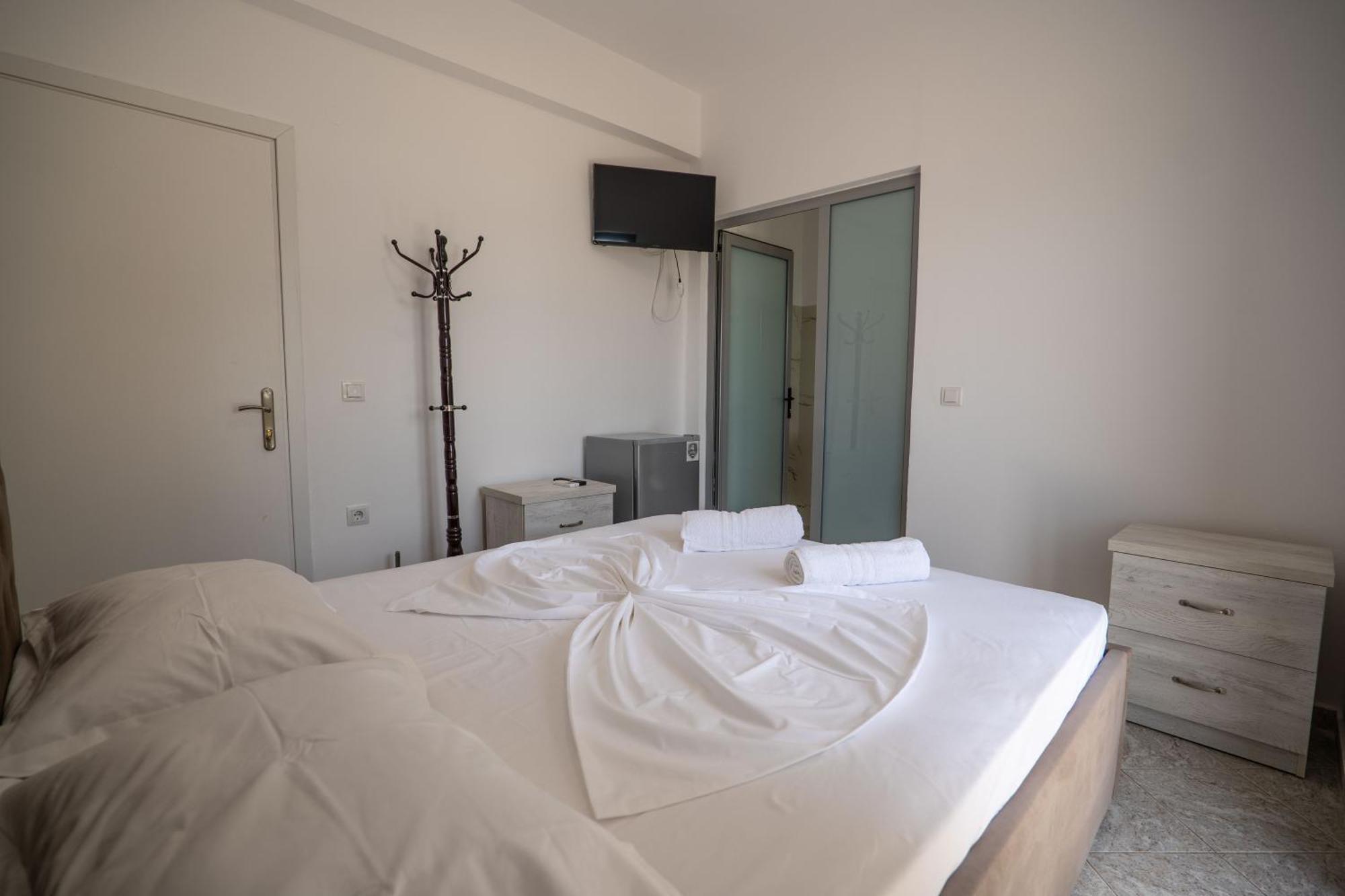 Sunset Bed & Breakfast Sarandë